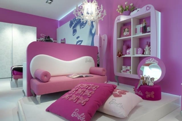 con-barbie-a-cortina2