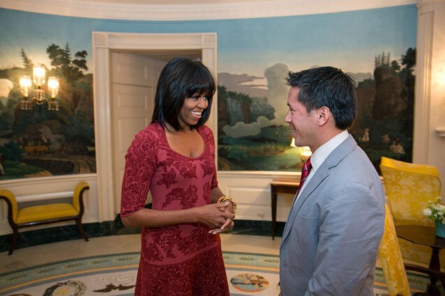 Michelle Obama festeggia il compleanno con un nuovo taglio di capelli