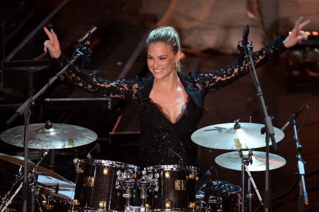 Sanremo 2013: i look sexy di Bar Rafeli per la seconda serata