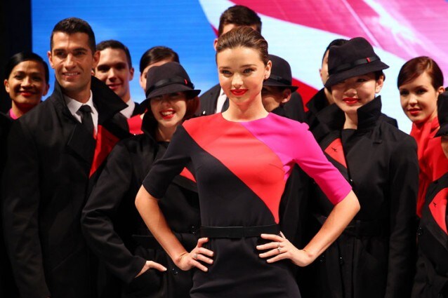 Miranda Kerr: dalla lingerie sexy alle uniformi da hostess