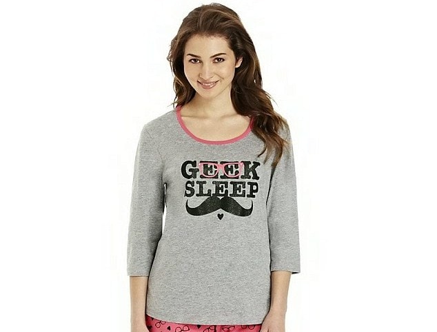 Una delle shirt incriminate