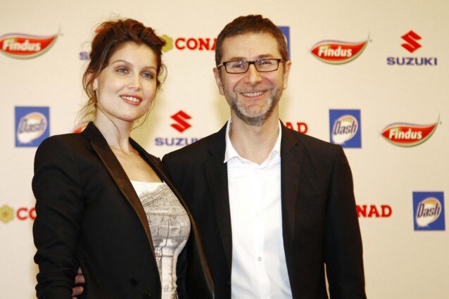 Laetitia Casta a Sanremo: look chic per la conferenza stampa (FOTO)