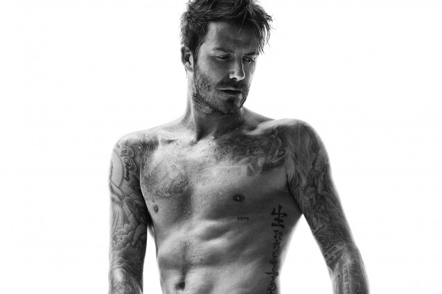 David Beckham: corpo sexy e tatuaggi in mostra nella campagna di H&M (FOTO)