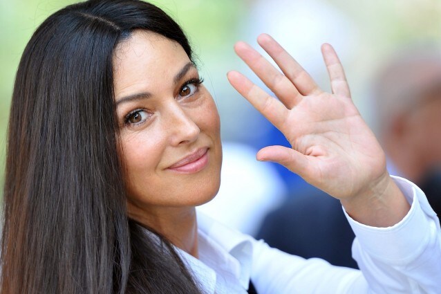 Monica Bellucci, 50 anni di una Diva in 50 look (FOTO)