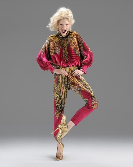 completo-con-stampa-foulard-gaetano-navarra