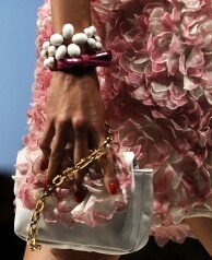 pochette-e-bracciale-floreal-di-blugirl