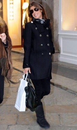 elisabetta-canalis-stile-casual-per-shopping-a-milano