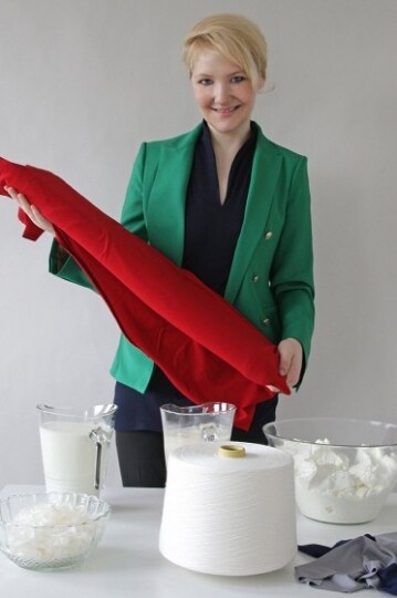 anke-domaske-mostra-il-tessuto-al-latte