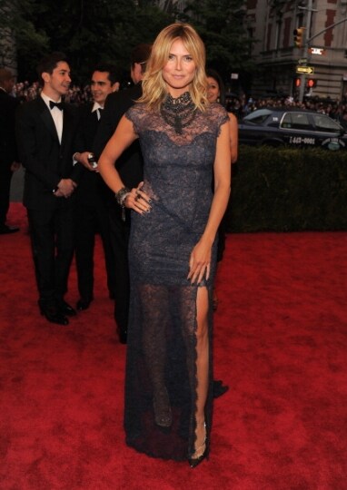 heidi-klum-in-escada