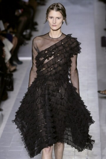 valentino-haute-couture-abito-nero-corto