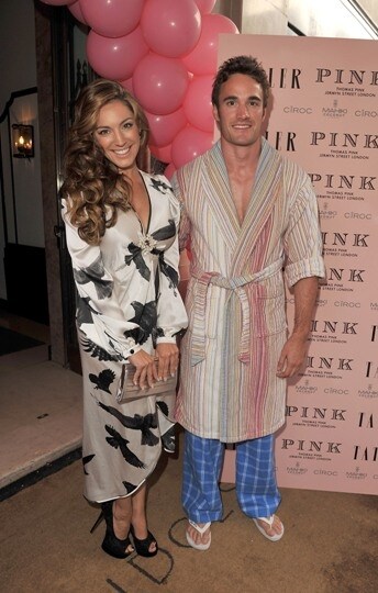 kelly-brook-e-thom-evans-in-pigiama