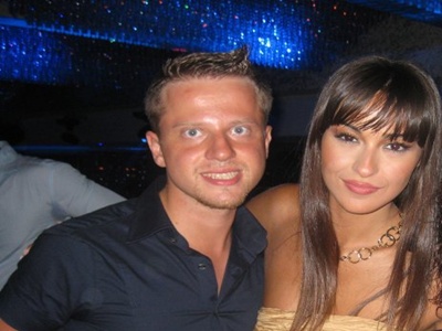 coppia al party playboy