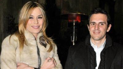 La conduttrice con il chirurgo