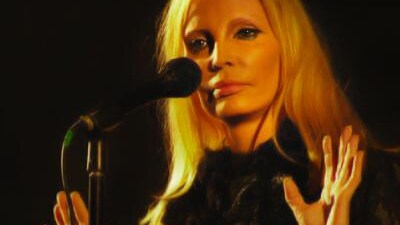 La cantante di Il vento e le rose