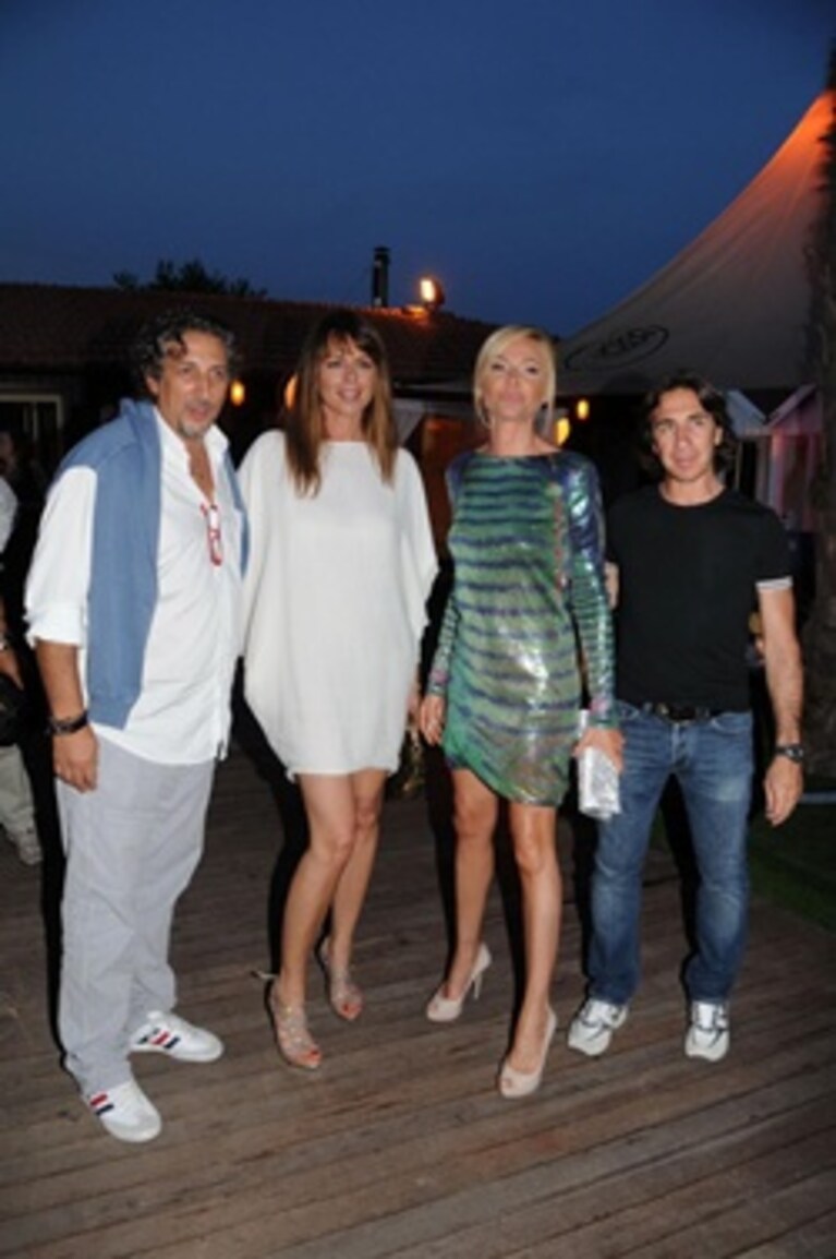 Federica Panicucci con Lucio e Paola