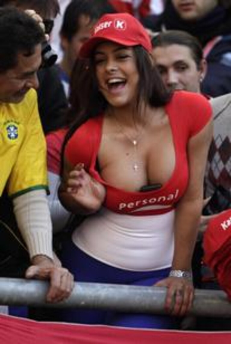 larissa Riquelme