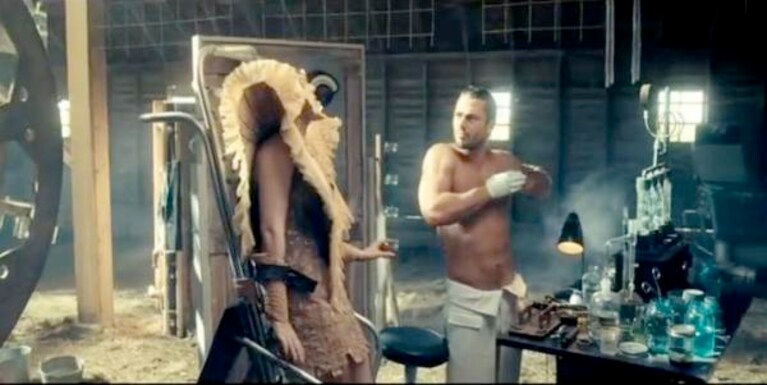 Taylor Kinney