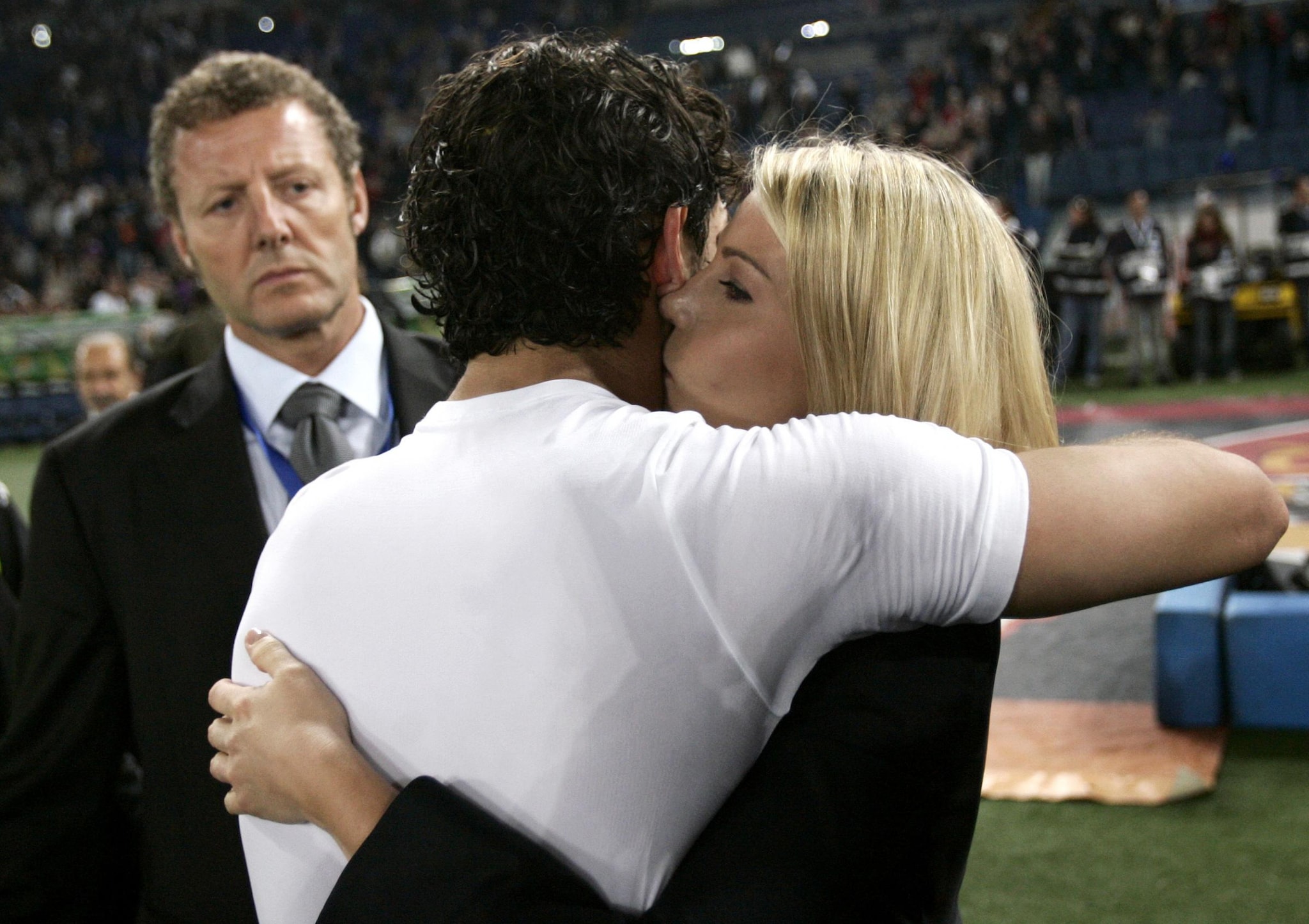Il fidanzamento tra Barbara Berlusconi e Alexandre Pato è diventato ufficiale nel giorno del compleanno del Premier