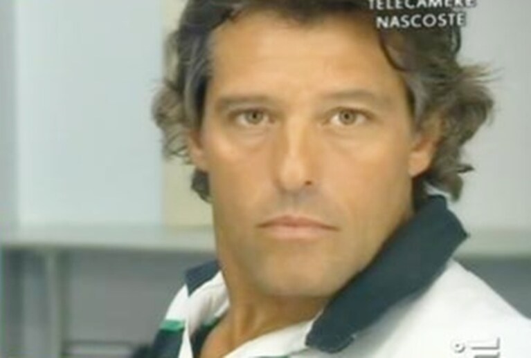 Emanuele durante la candid camera