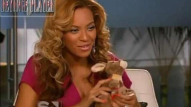 Intorno alla gravidanza della cantante Beyoncè Knowles stanno nascendo numerosi dubbi. Ospite in uno studio televisivo, l’artista ha mostrato un pancione a dir poco sospetto