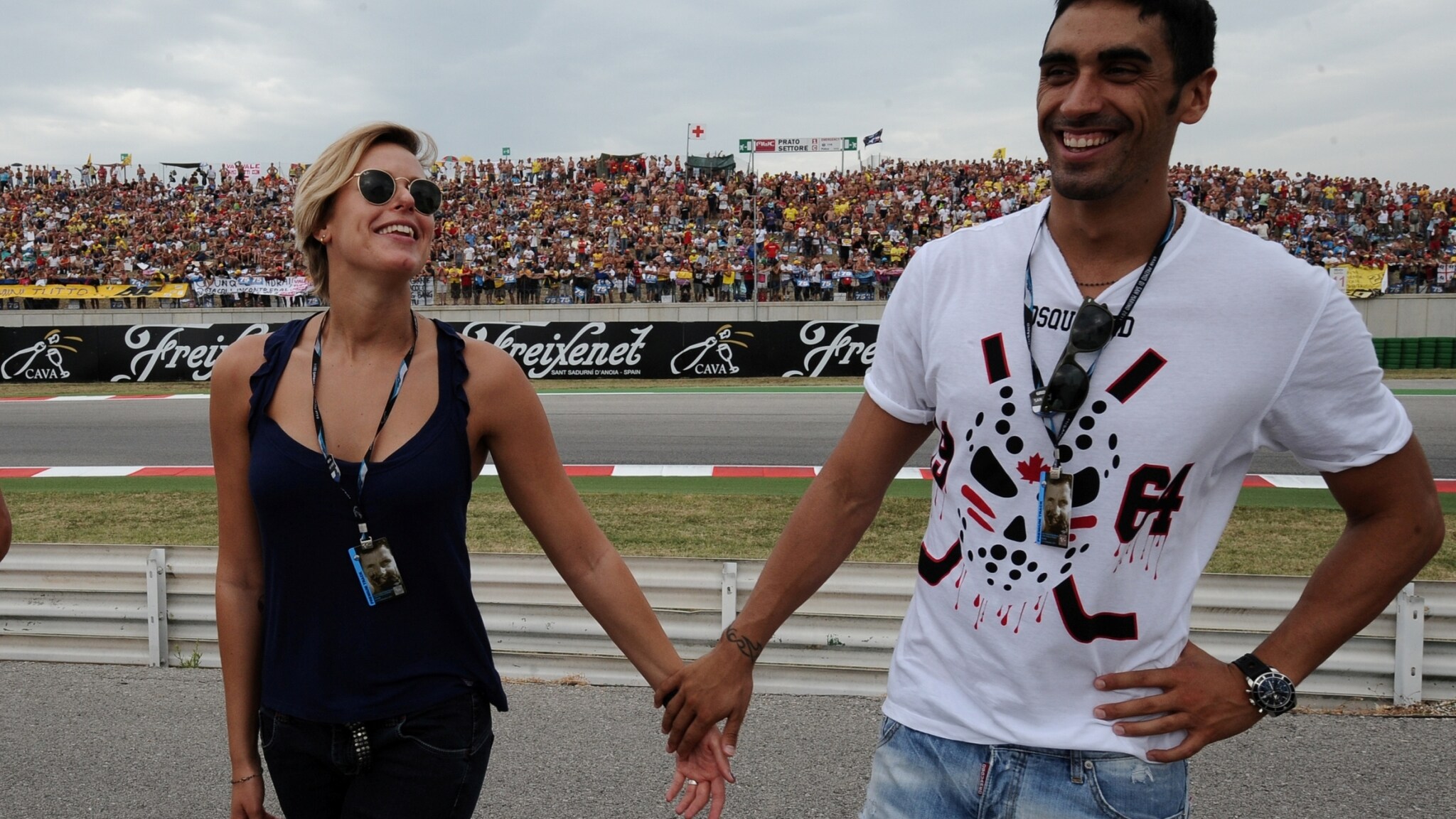 Filippo Magnini ha liquidato con un sorriso le voci secondo cui, a pochissimo dall’inizio della loro storia, avrebbe già tradito Federica Pellegrini