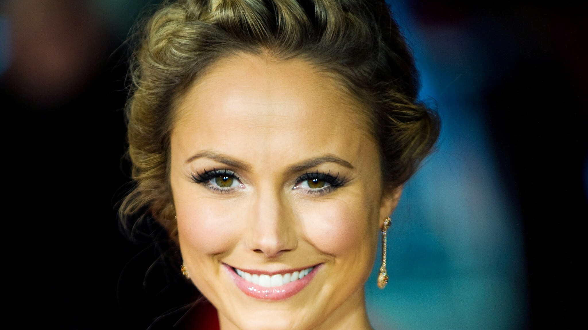 La bionda Stacy Keibler, nuova fidanzata di George Clooney, potrebbe trovarsi ad affrontare un episodio non proprio piacevole