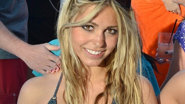 E’ l’ultima persona al mondo ad avere il diritto di parlare della loro separazione ma la cosa non pare disturbare la bionda Sara Leal