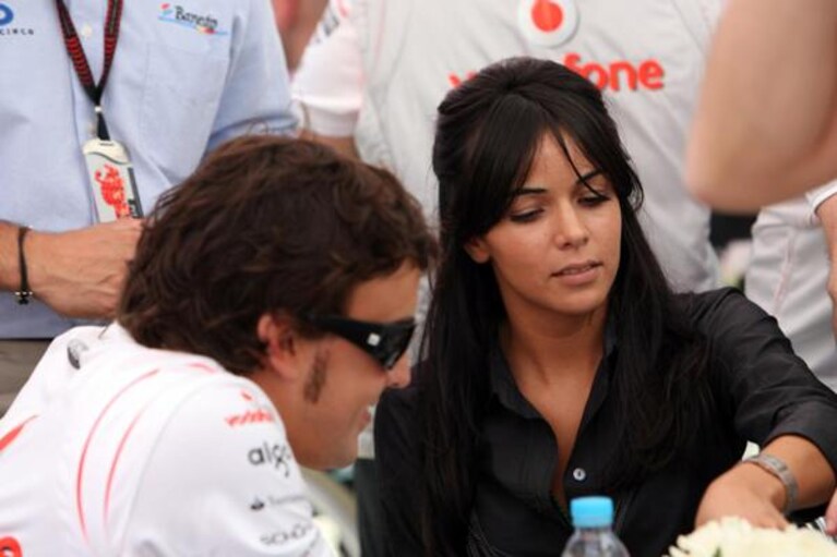 alonso e la moglie