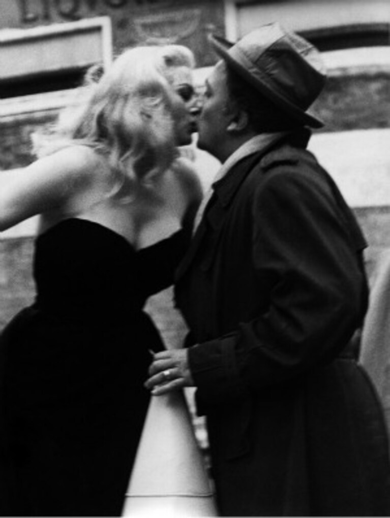 la ekberg e fellini la dolce vita
