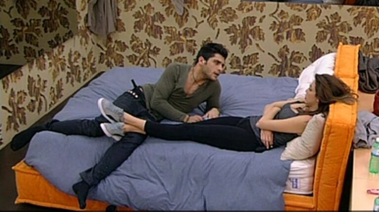 vito corteggia ilenia al gf12