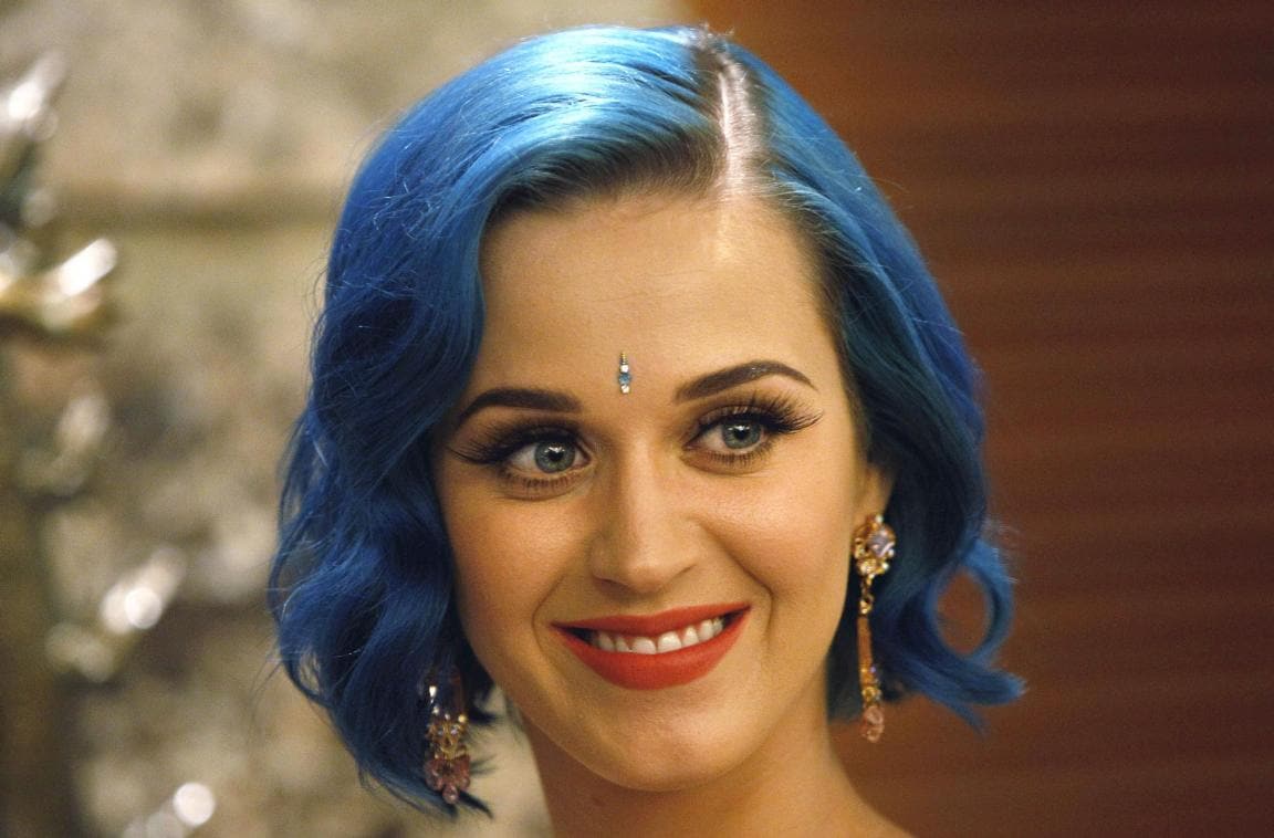Col chitarrista dei Florence + The Machine, la cantante Katy Perry ritrova il sorriso