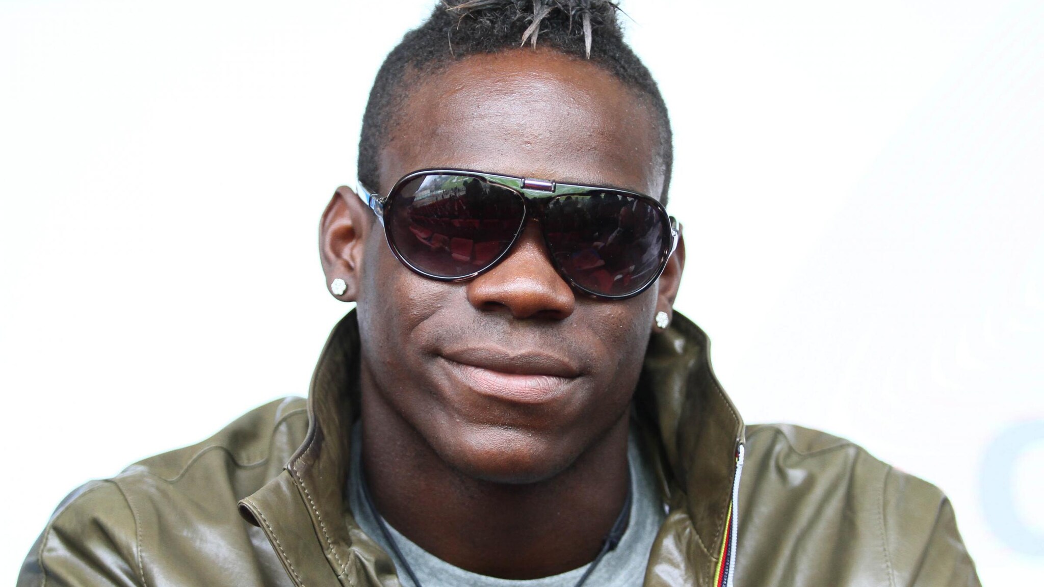 E’ passata appena una settimana dalla fine della relazione con Raffaella Fico ma Mario Balotelli ha già trovato la maniera di andare avanti.
