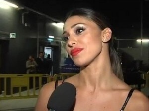 Nella puntata di Amici che ha segnato la momentanea disfatta di Emma Marrone, Belen Rodriguez aggiunge il suo carico da novanta alle sofferenze della rivale