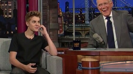 Il celebre cantante Justin Bieber è stato scherzosamente ripreso dal conduttore tv David Letterman