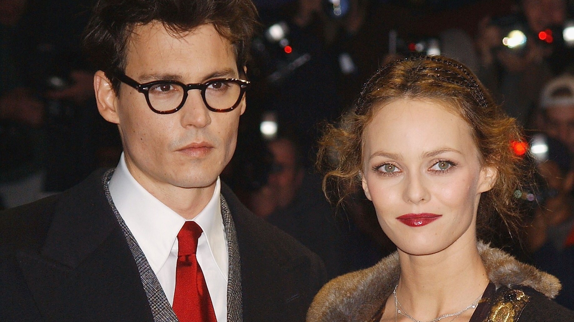 Il portavoce dell’ex coppia lo ha confermato. Tra Johnny Depp e la compagna Vanessa Paradis è ormai tutto finito