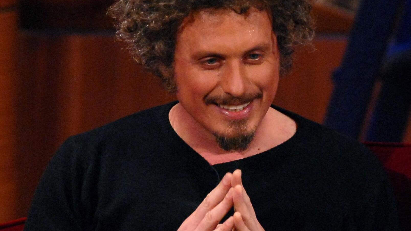 Dopo la morte della piccola Olivia, Niccolò Fabi ritrova il sorriso grazie alla nascita di Kim, il bambino avuto dalla compagna Shirin Amini