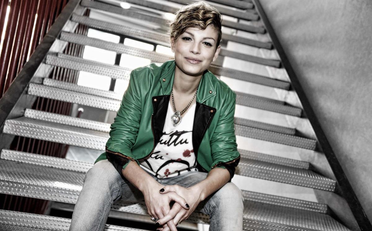 La storia tra Belen e Stefano De Martino non ha fatto perdere a Emma Marrone la voglia d'innamorarsi.