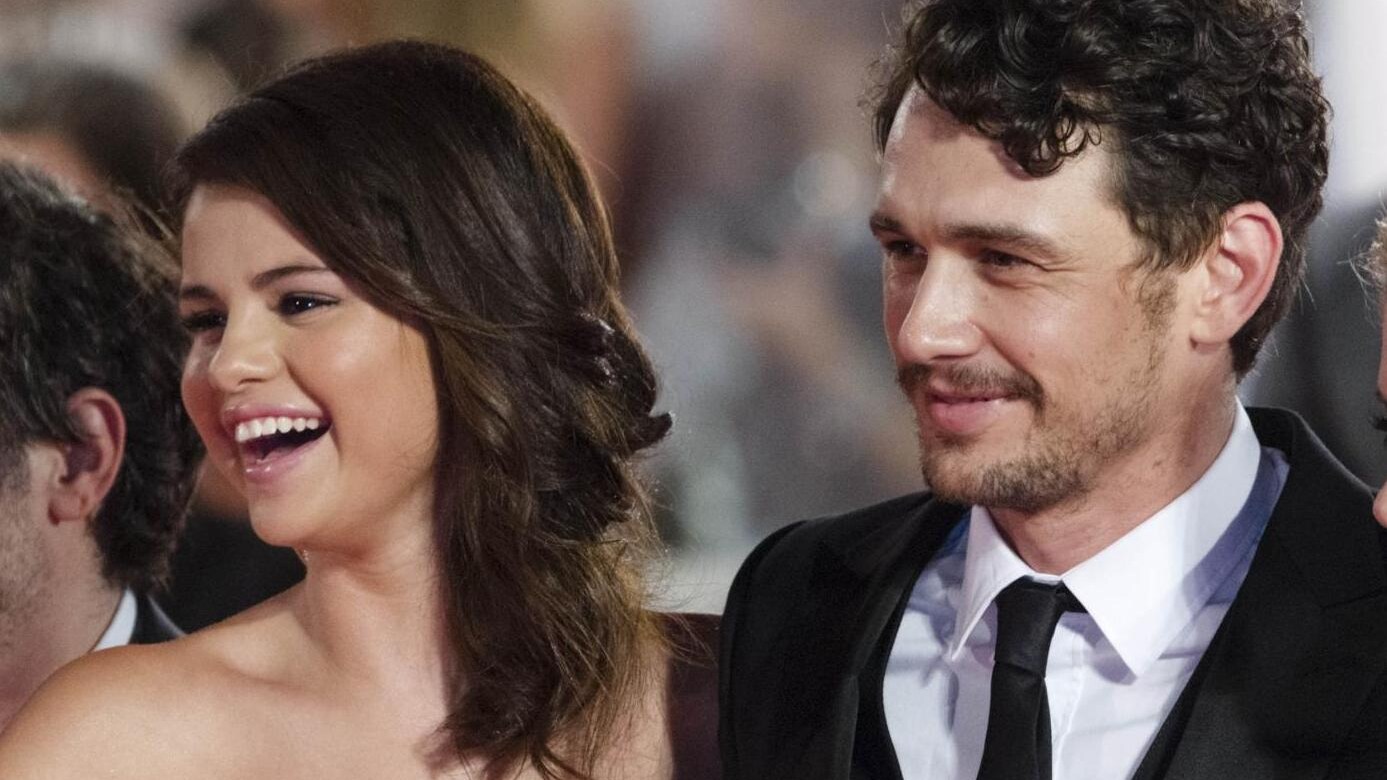 Cerca di metterla sul ridere l'attore James Franco che, chiacchierato per i presunti flirt con Kristen Stewart, Selena Gomez e Ashley Benson, smentisce tutto