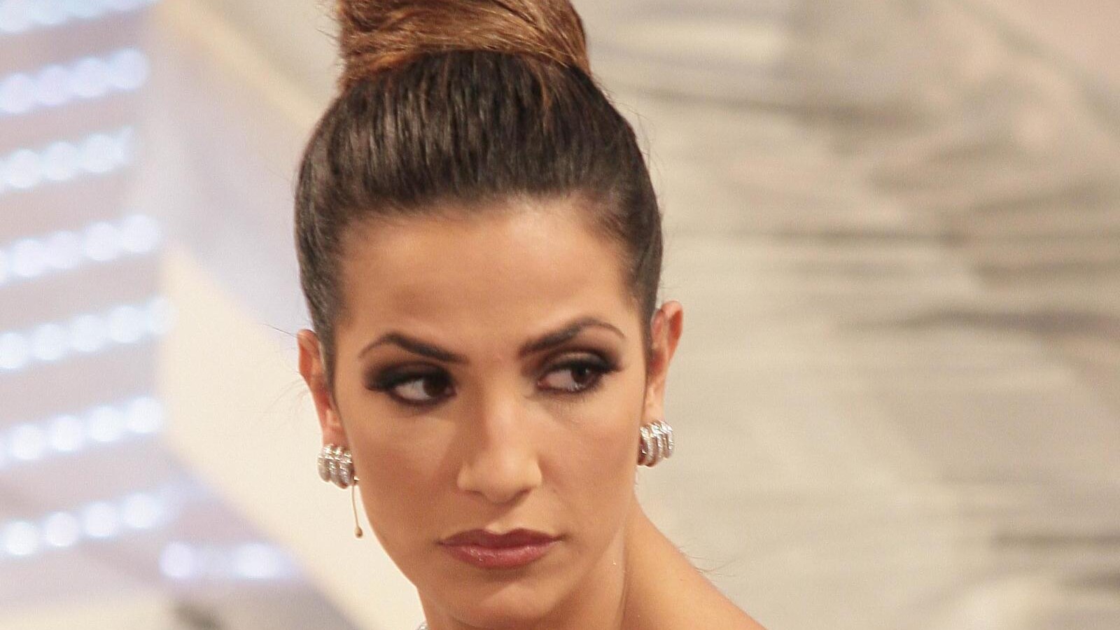 Non ci sarebbe alcuna storia d'amore tra Roberto Farnesi e Roberta Morise, ex fidanzata di Carlo Conti.