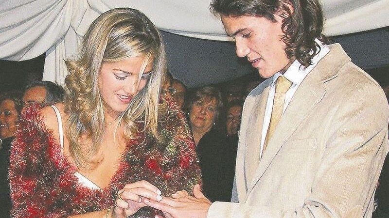 E’ quasi una mosca bianca nell’ambiente calcistico El Matador Edinson Cavani che racconta per la prima volta come ha conquistato la moglie Sole