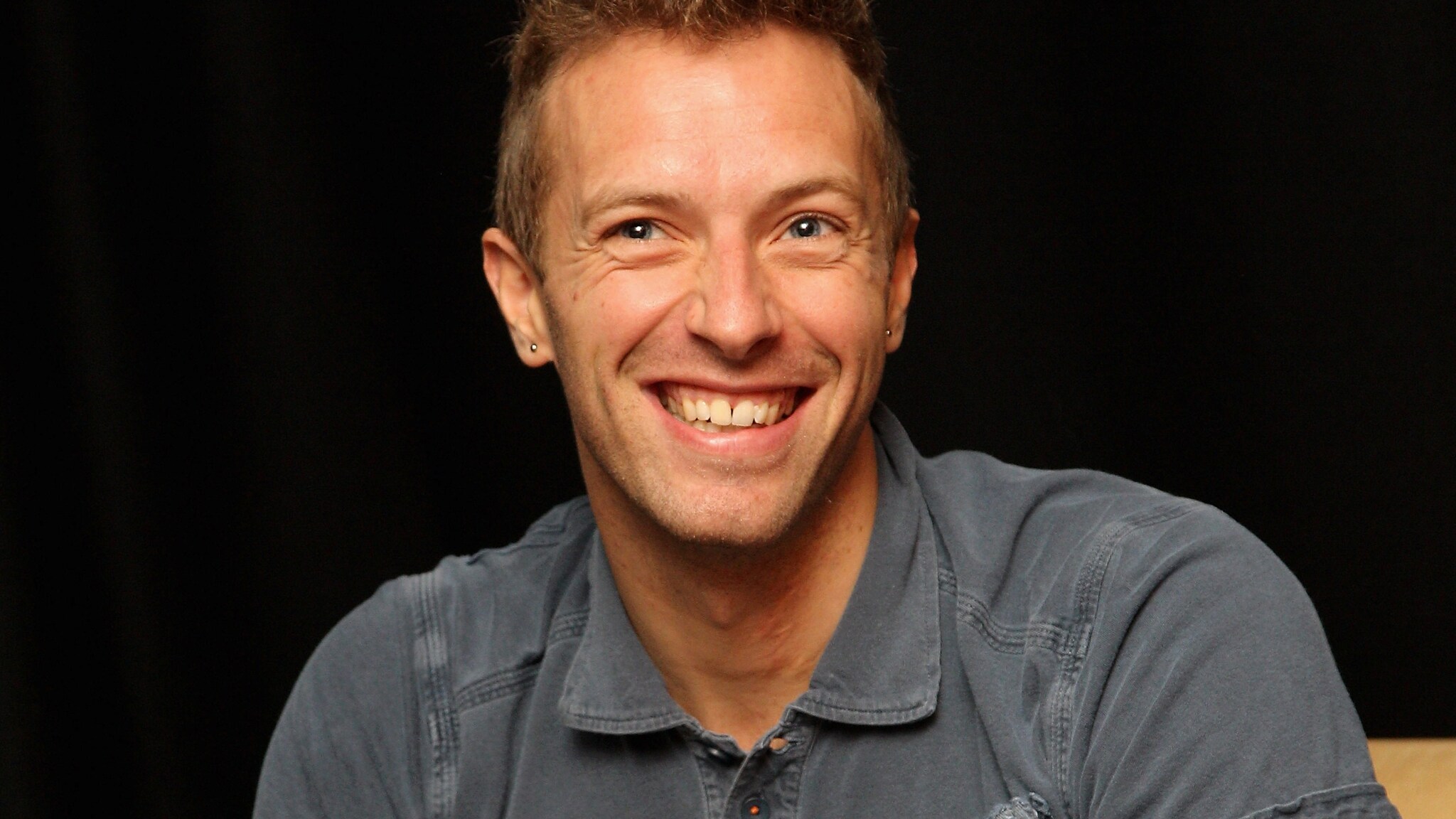 Chris Martin è un vero pericolo in cucina