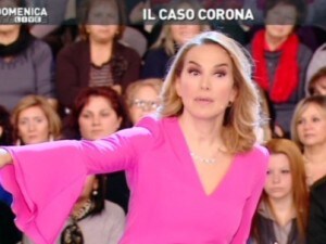 La D'Urso furiosa