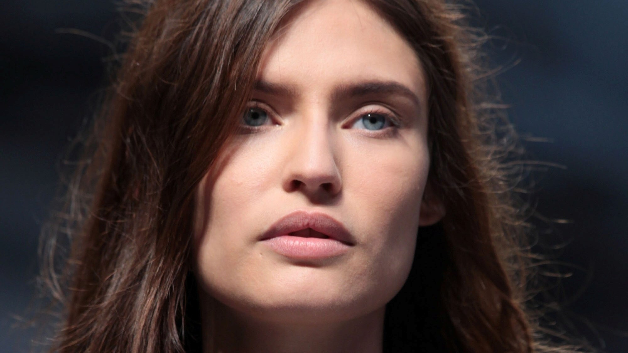 Avrebbe preferito essere una delle classiche vallette di Sanremo e invece la modella Bianca Balti si è dovuta accontentare di partecipare alla serata finale