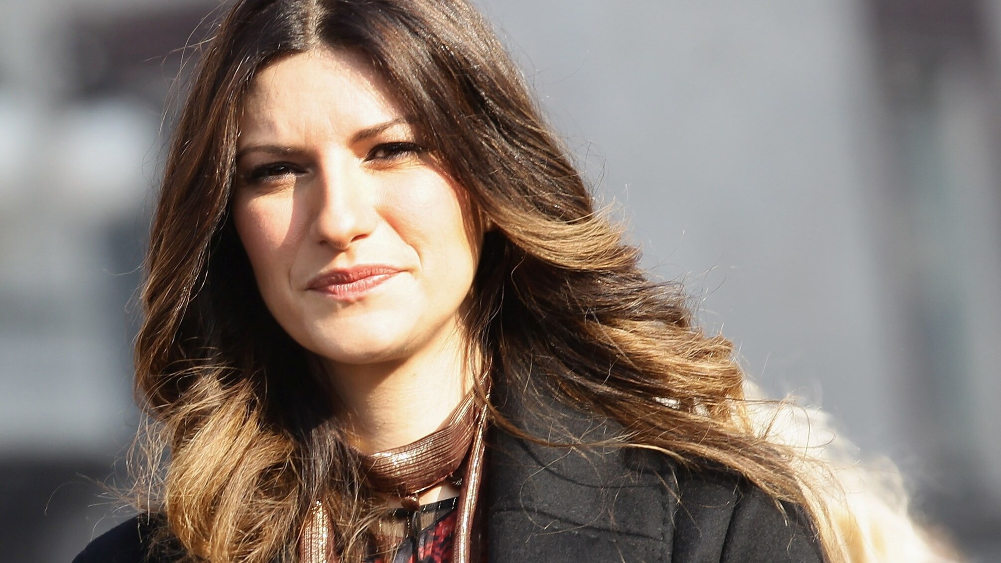 Gli auguri di Laura Pausini a Papa Francesco