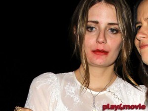 Mischa Barton ubriaca
