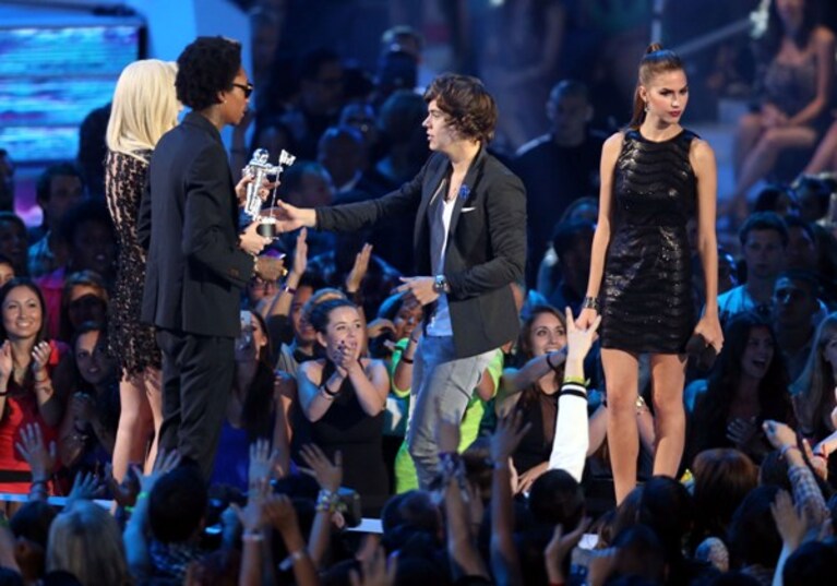 Il primo incontro tra Harry Styles e Ke$ha agli Mtv Movie Awards 2012