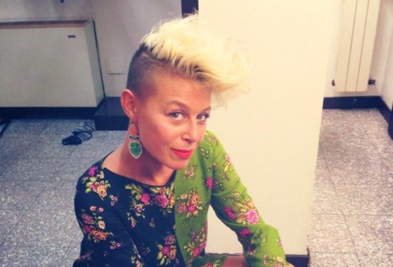 Catrina Davies prima di entrare in studio