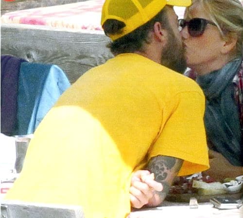 baci tra Alessia Marcuzzi e Francesco Facchinetti