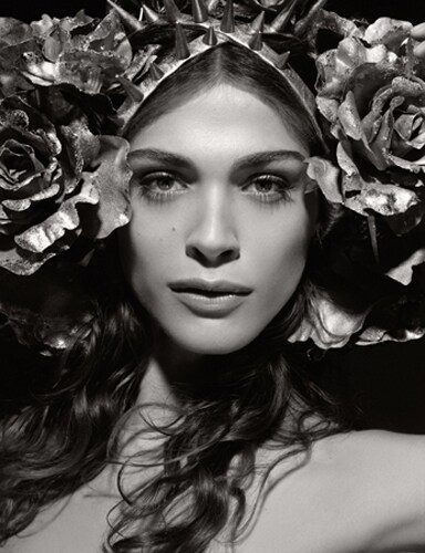 elisa-sednaoui-nel-calendario-pirelli-2011-da-il-volto-a-flora-la-dea-che-simboleggia-la-natura