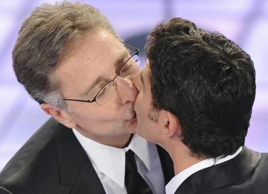 bacio gaio a Sanremo